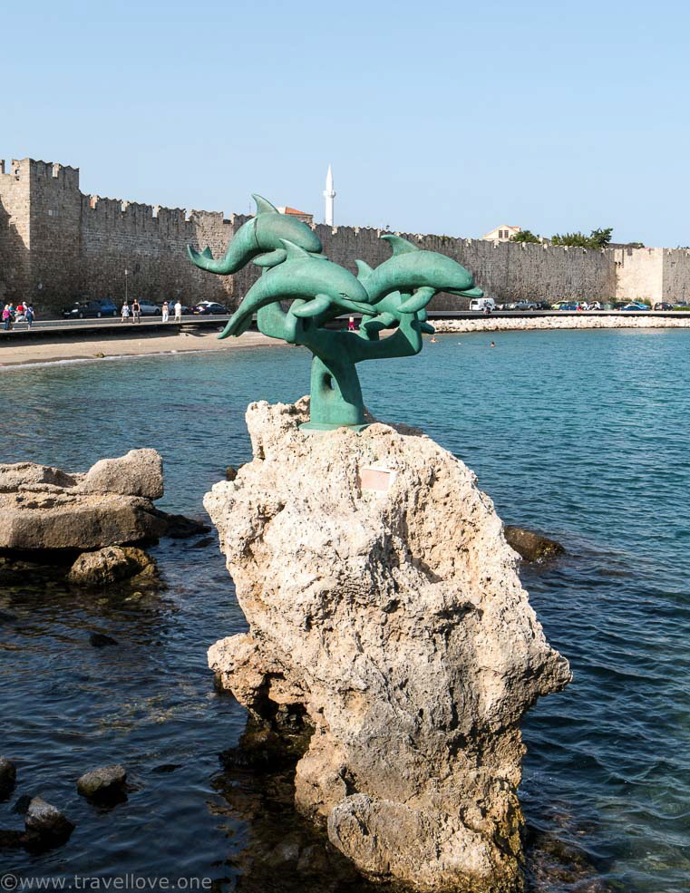 01 Rhodes Dolphin Monument